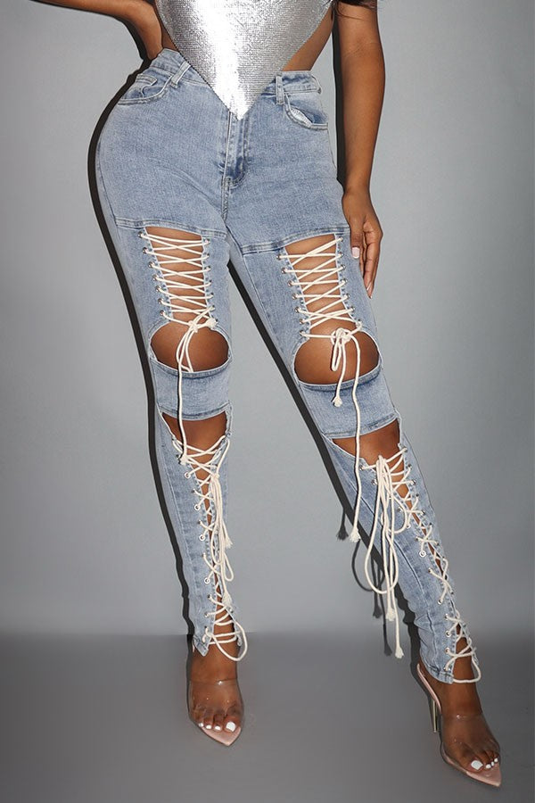 Women's Distressed Ripped Light Wash Skinny Jeans