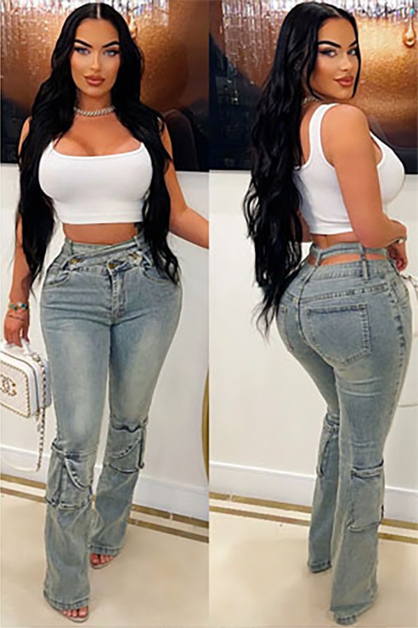 Women's light wash high-waist cargo pocket bell-bottom jeans
