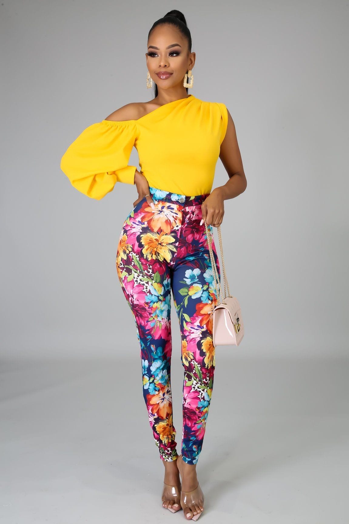 Women's One Shoulder Bubble Sleeve Top – detail view