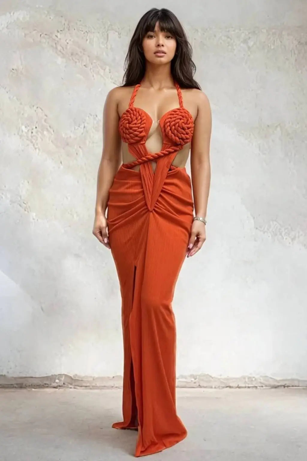 White maxi dress close detail - Epicplacess