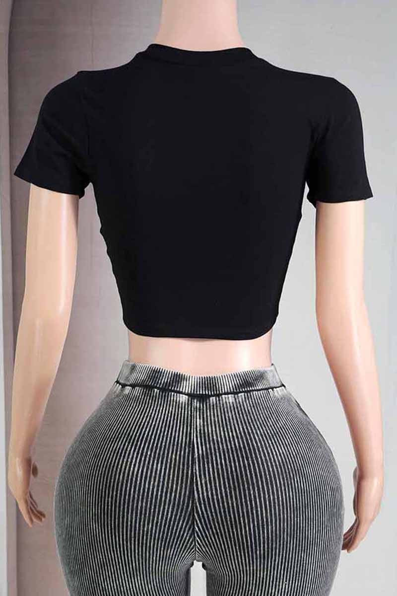 Cropped tee side