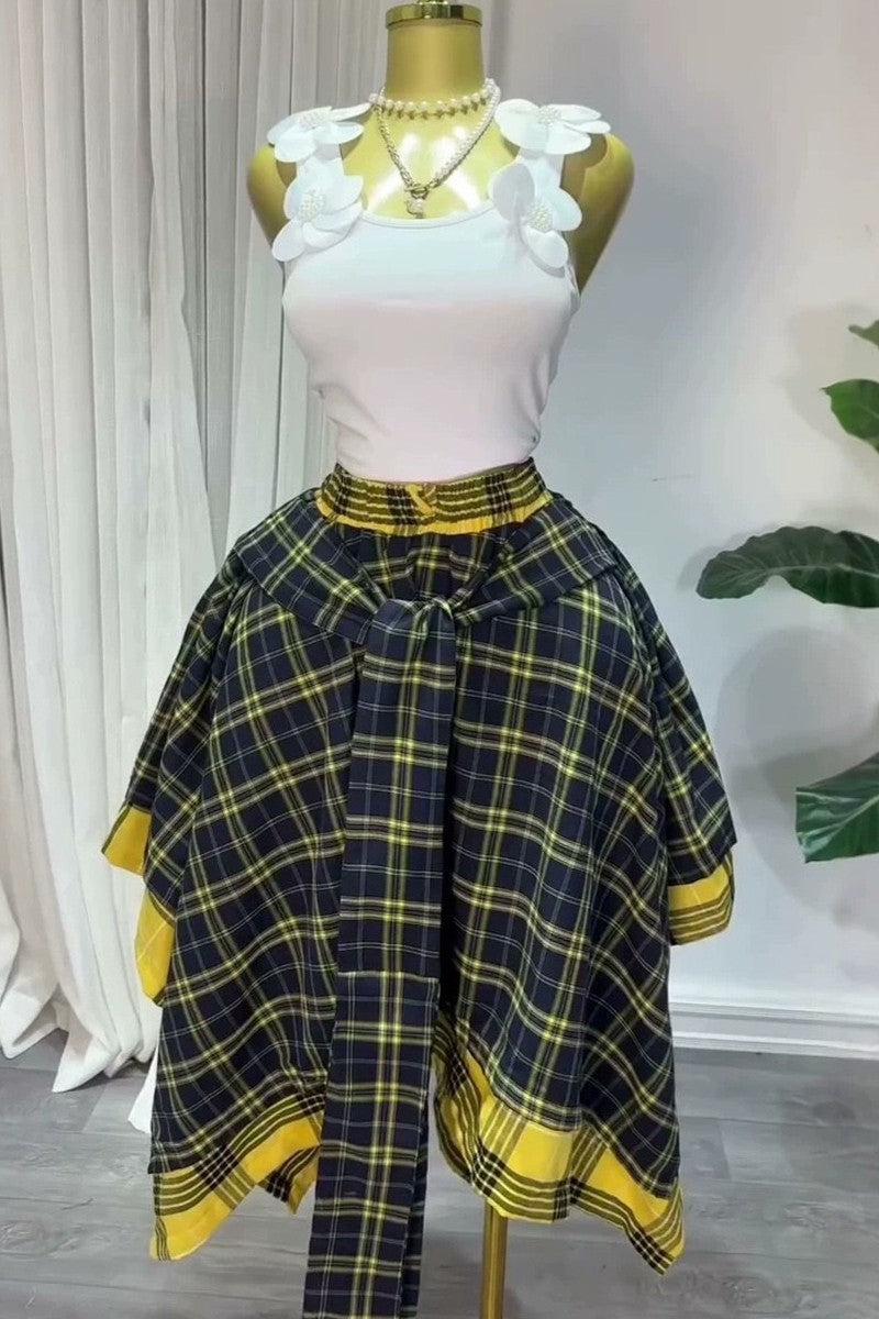 Color block plaid skirt side view
