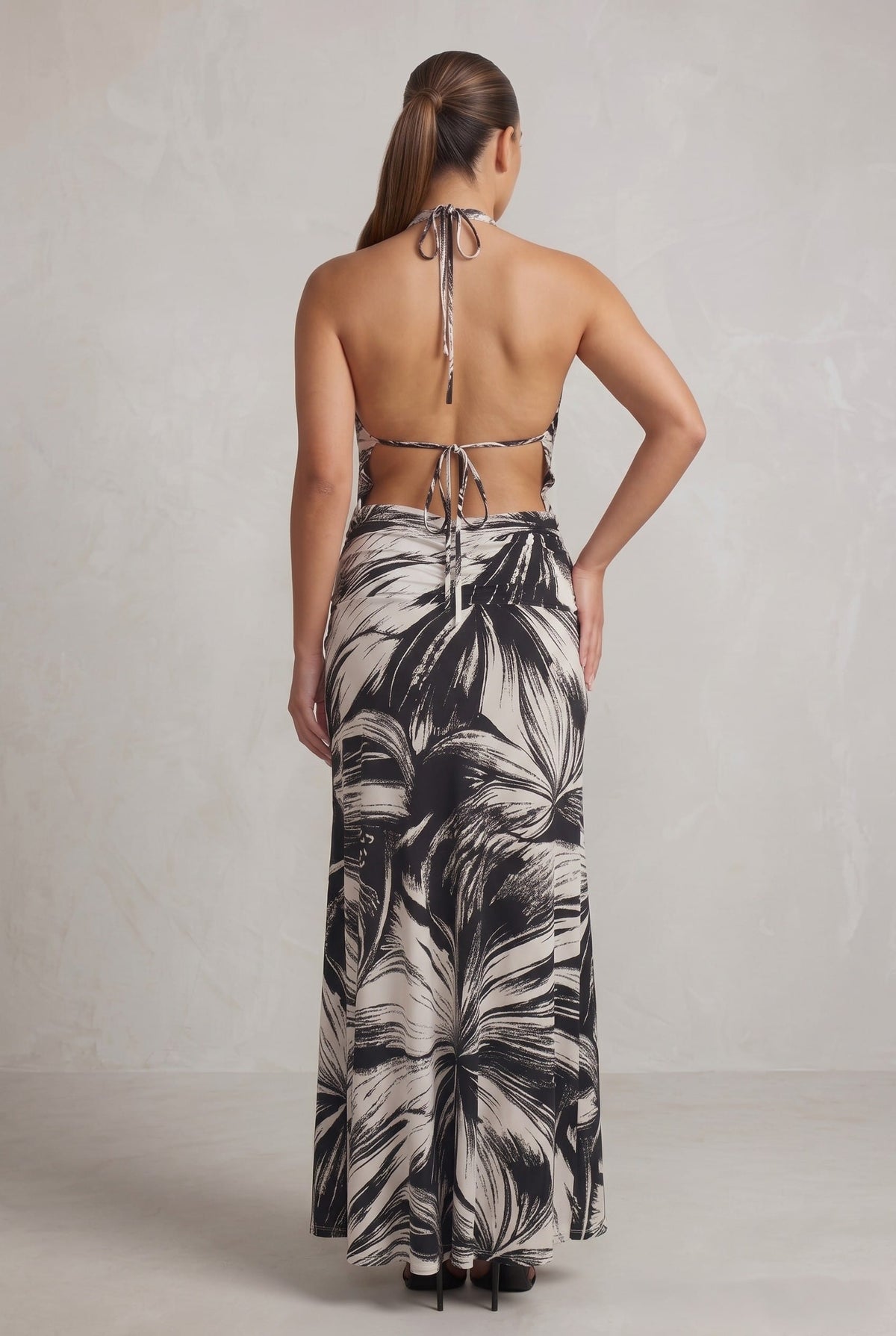 Women's Noir Mirage Abstract Print Plunge Halter Ruched Slit Maxi Dress – side view