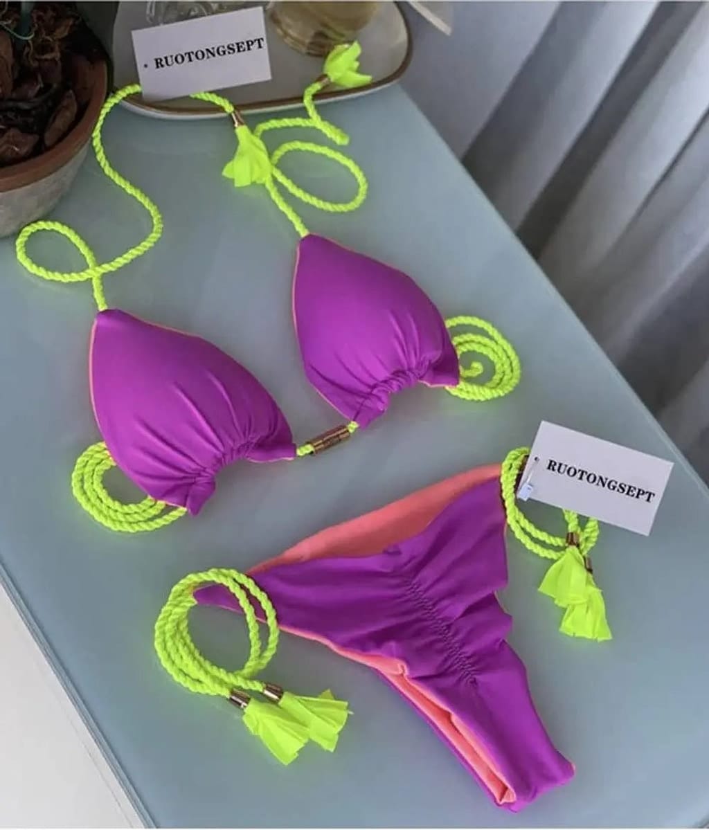Textured bikini close detail - Epicplacess
