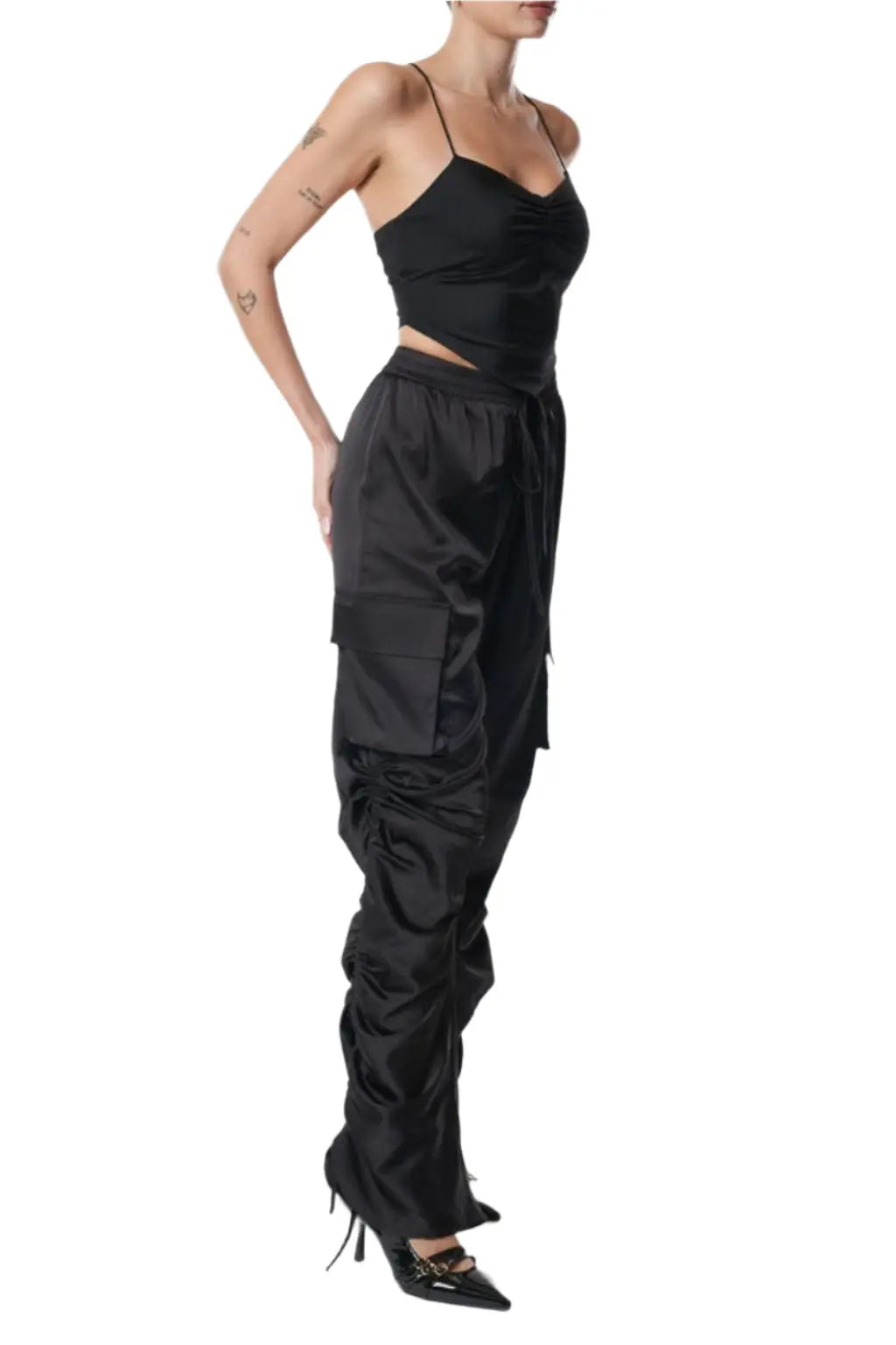 Satin pants style view - Epicplacess