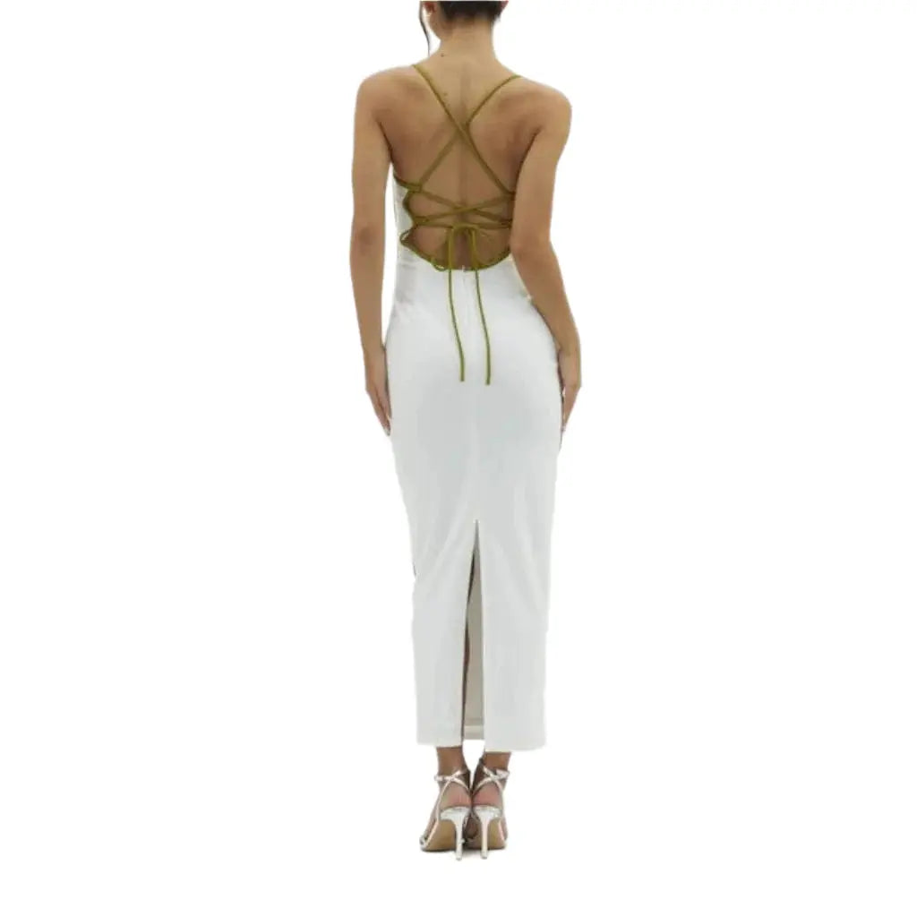 Maxi dress detail - Epicplacess
