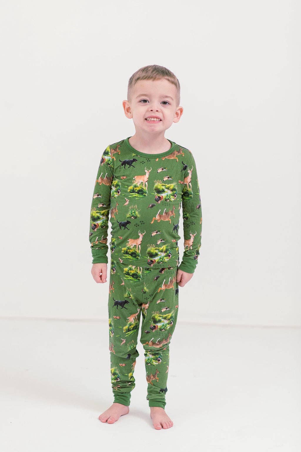 Kids' green pine tree print long sleeve bamboo holiday pajama set – view 2