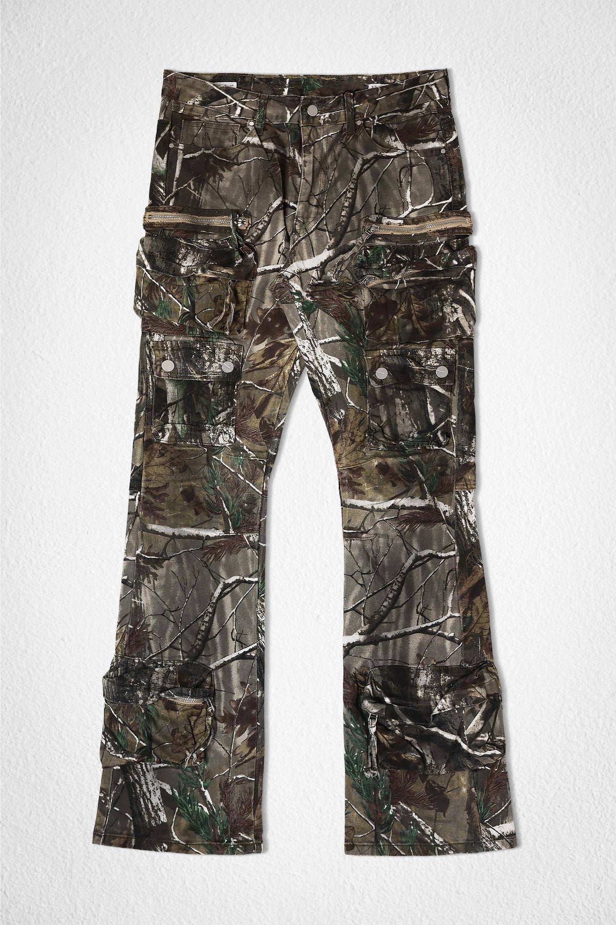 Men's camo print slim cargo jeans with multi-pocket utility design