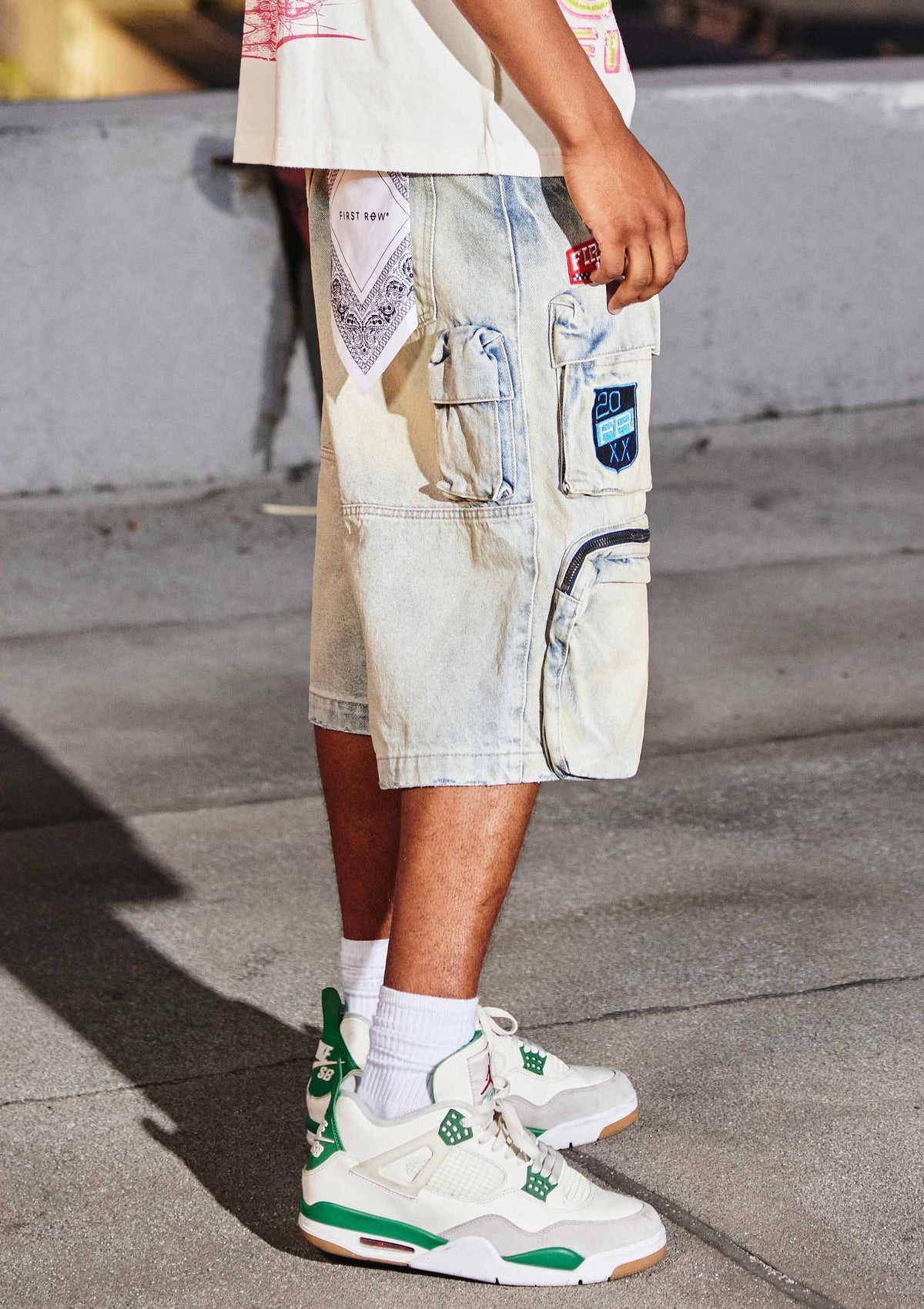Men's light stone patchwork cargo denim jorts