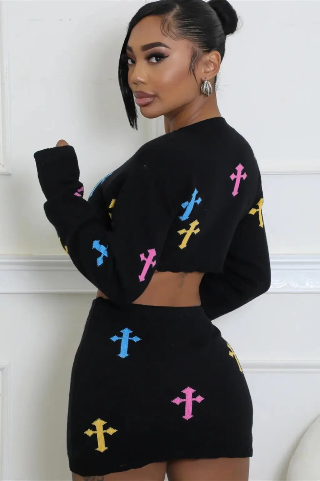 Black skirt set back view - Epicplacess