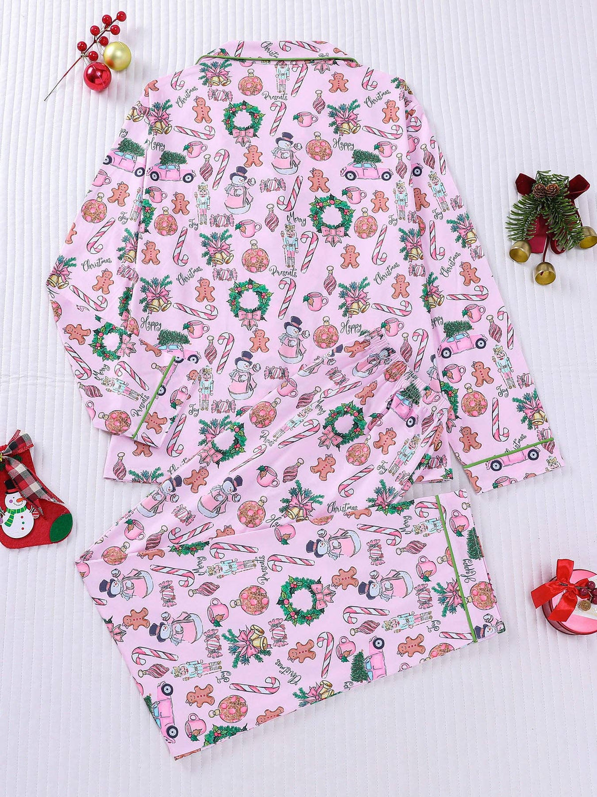 Women's pink holiday print button-up pajama set – view 3