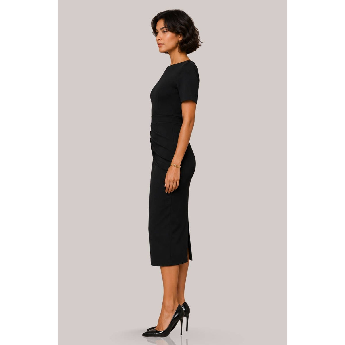 Women's black boat neck short sleeve ruched midi dress