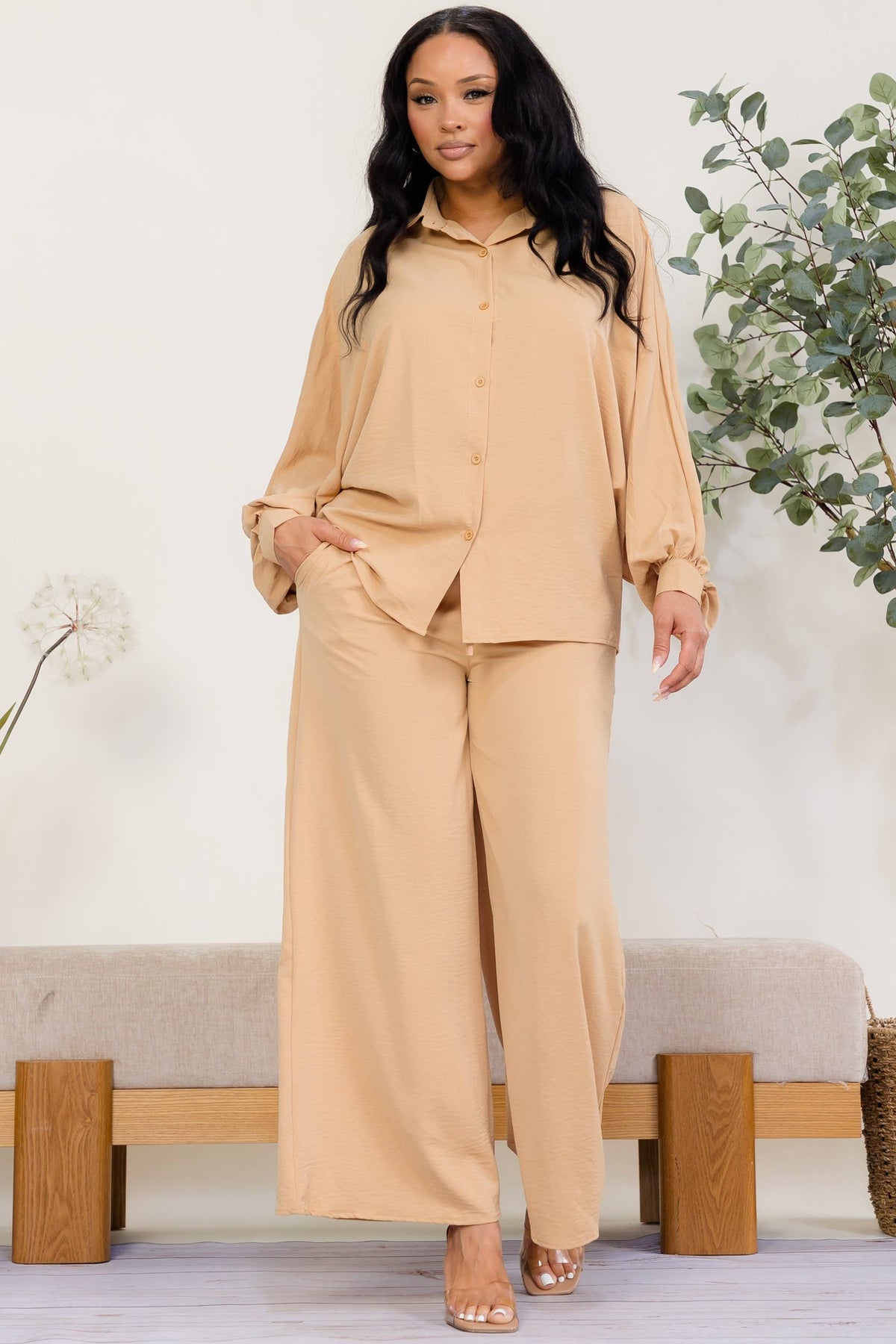 Women's plus size hunter green oversized button-down and wide leg pant set, view 4
