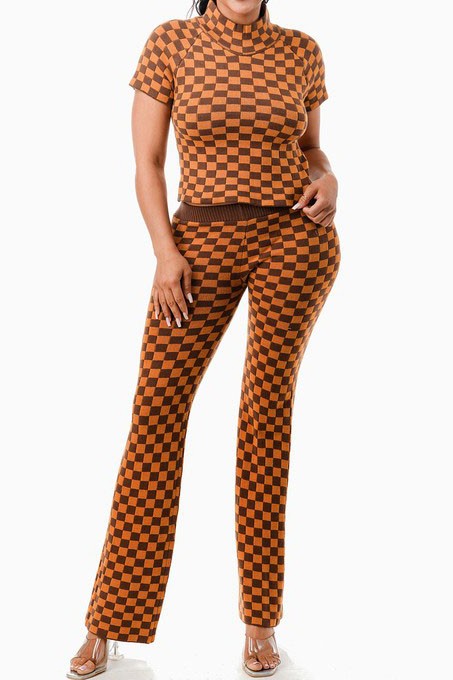 Checker print set front