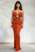 White maxi dress close detail - Epicplacess