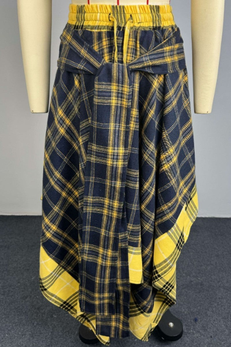 Plaid skirt tie front detail
