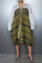 Ruffle front open topper front view