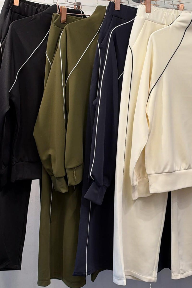 Ivory and black set colors