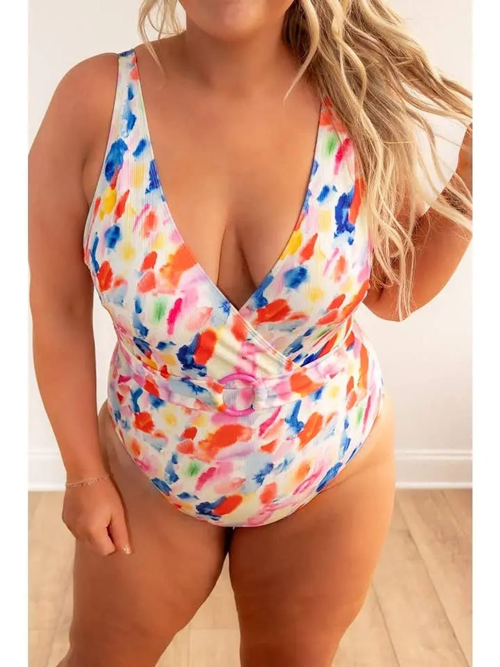 Abstract swimsuit side view - Epicplacess