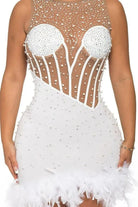 White floral mini dress front view - Epicplacess