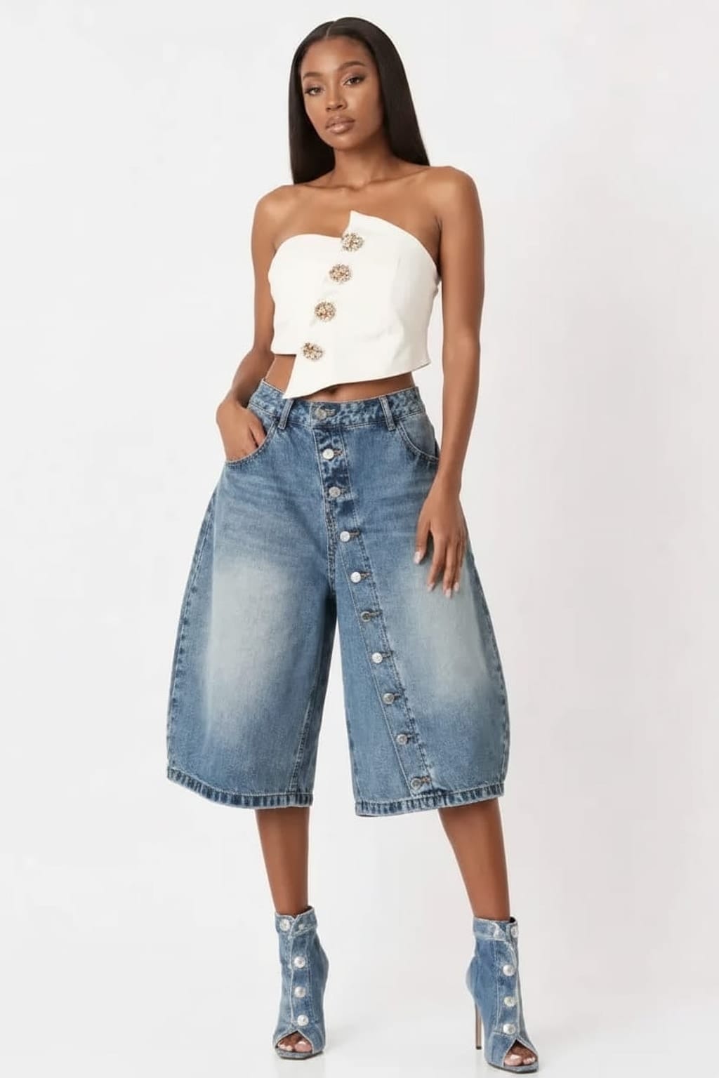 Button-front culottes front view - Epicplacess