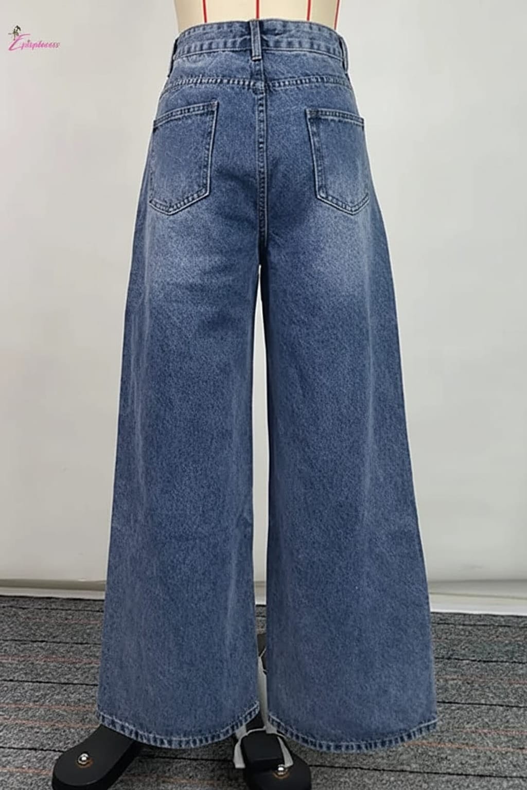 Wide-leg jeans detail - Epicplacess
