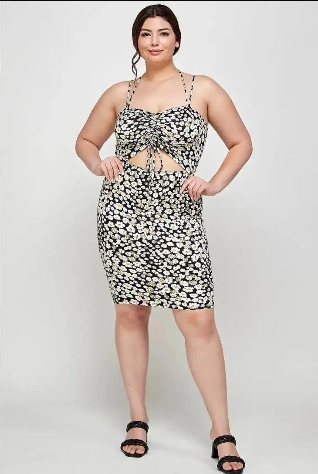 Floral halter midi dress front view - Epicplacess