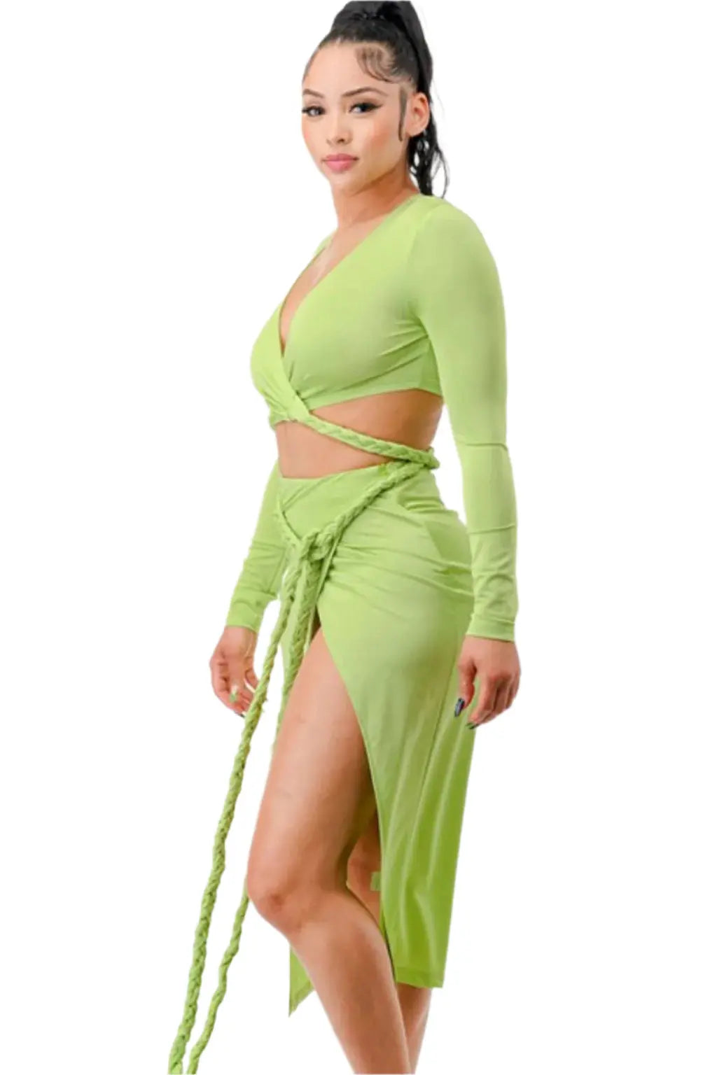 Green midi dress front view - Epicplacess