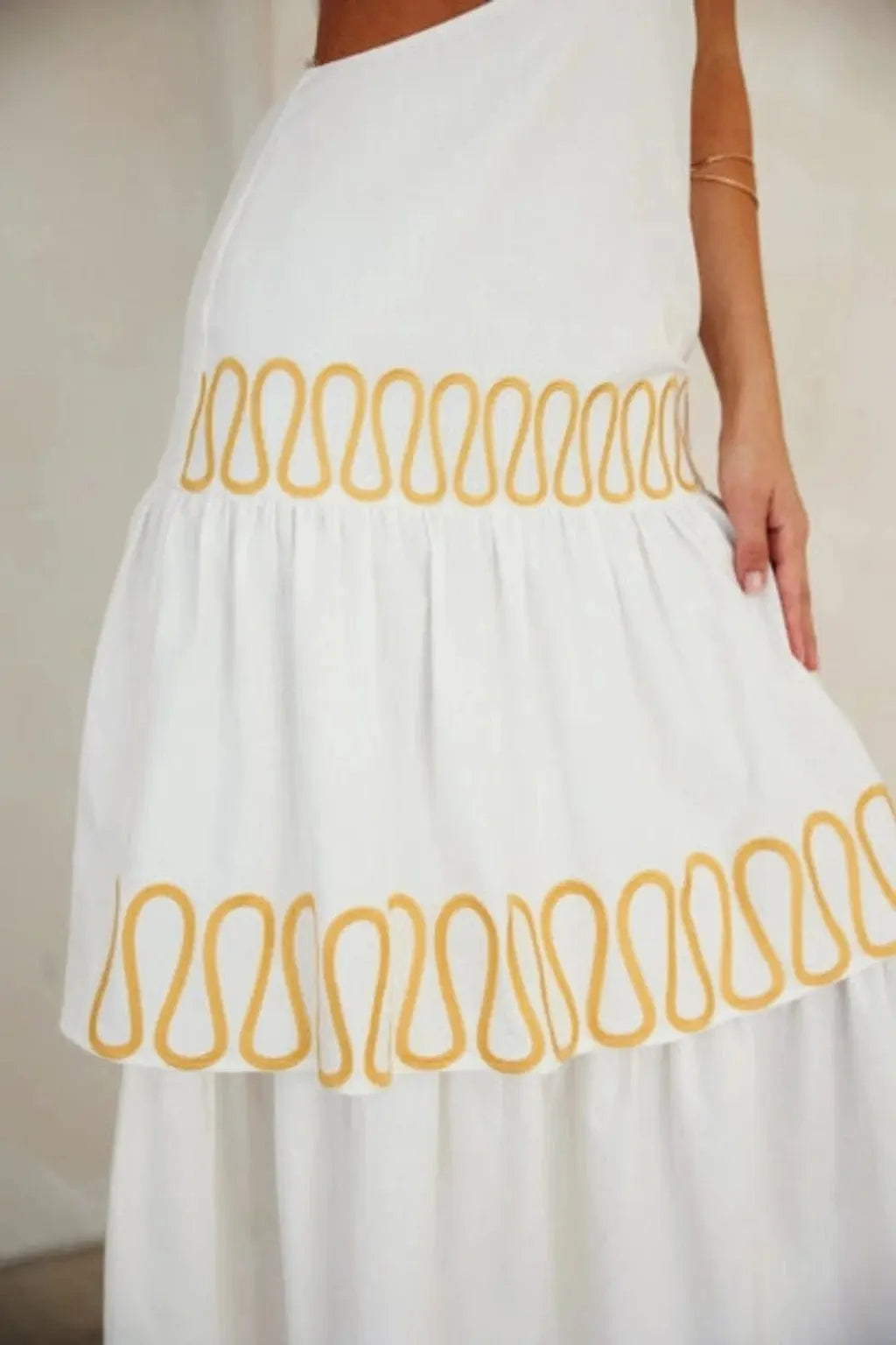 Off-white maxi dress outfit view - Epicplacess