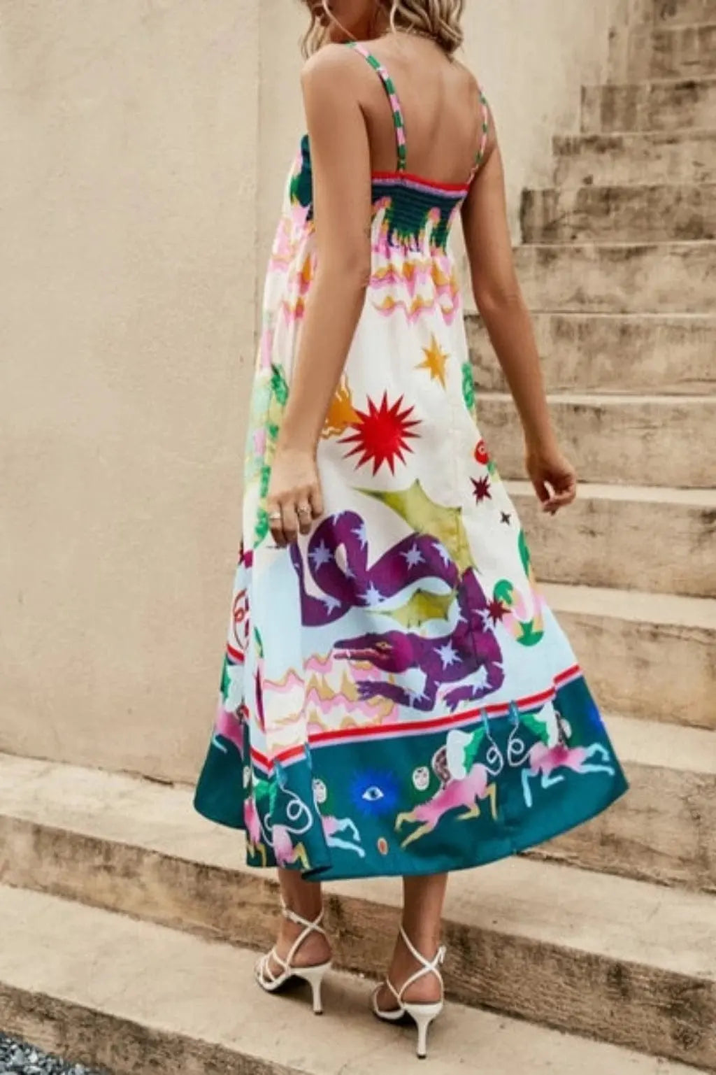 Wonderland dress detail - Epicplacess