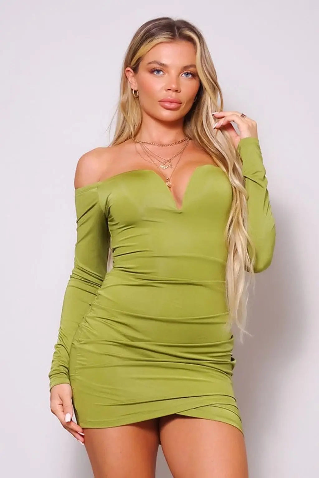 Off-shoulder mini dress outfit view - Epicplacess