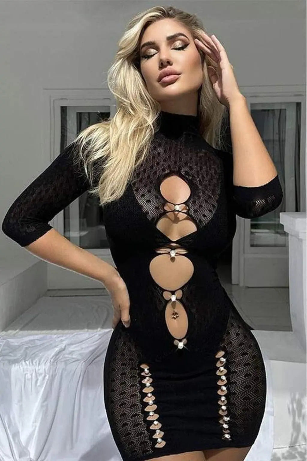 Babydoll lace mini dress close detail - Epicplacess