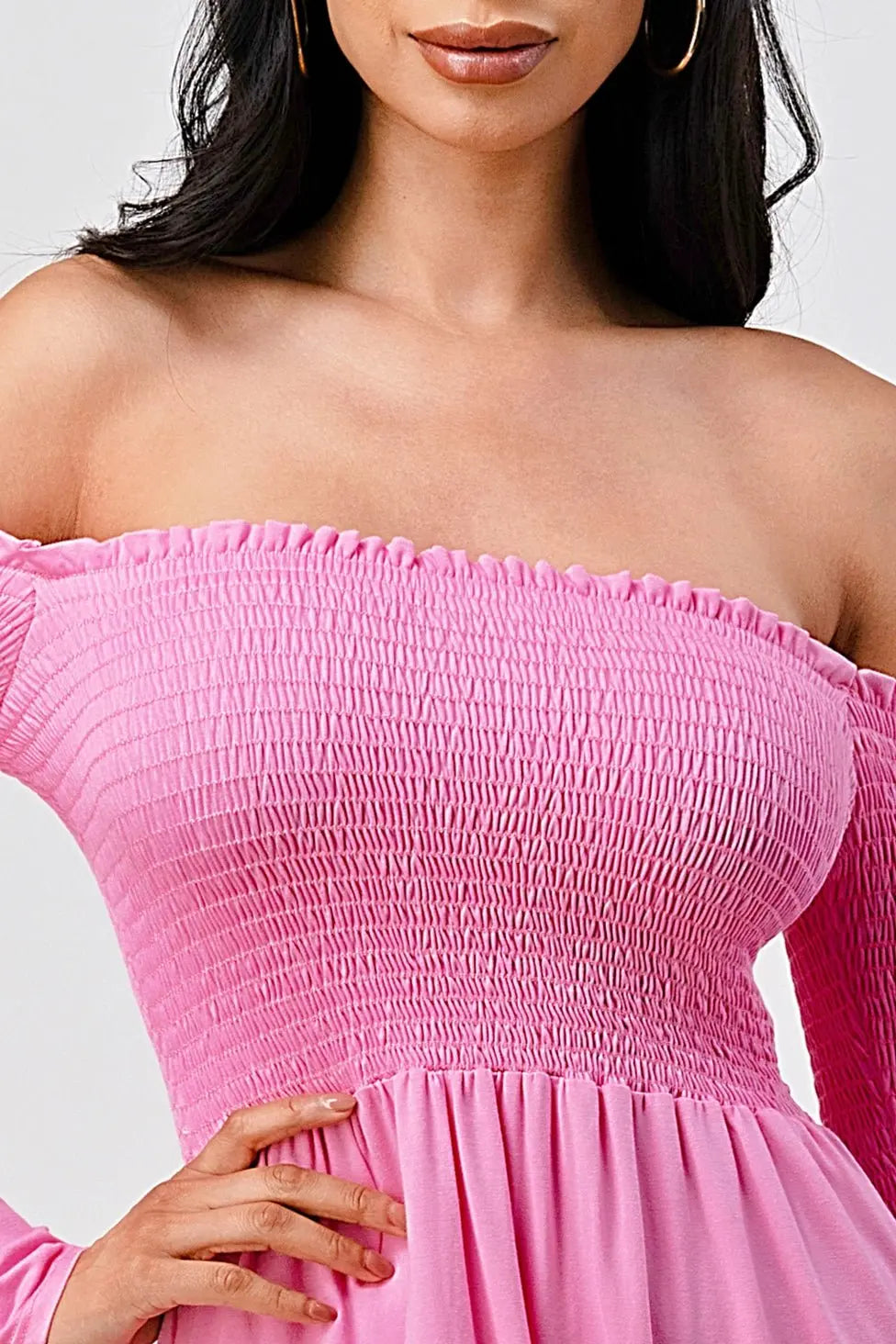 Off-shoulder mini dress front view - Epicplacess