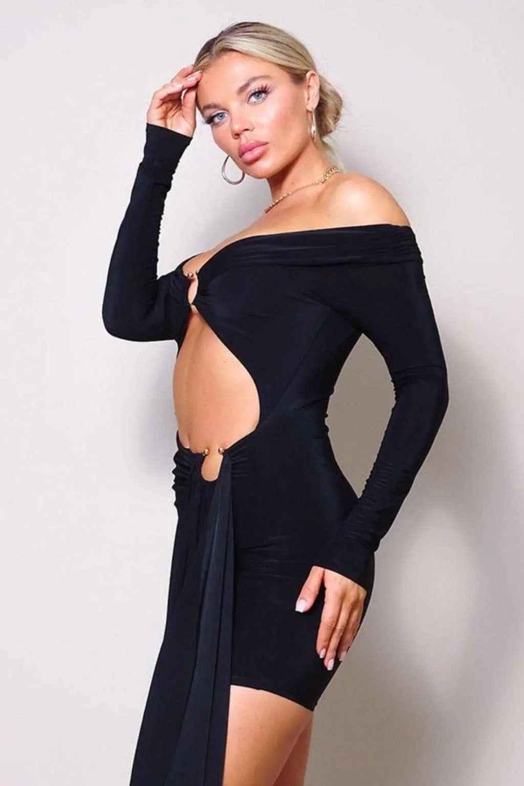 Off-shoulder mini dress front view - Epicplacess