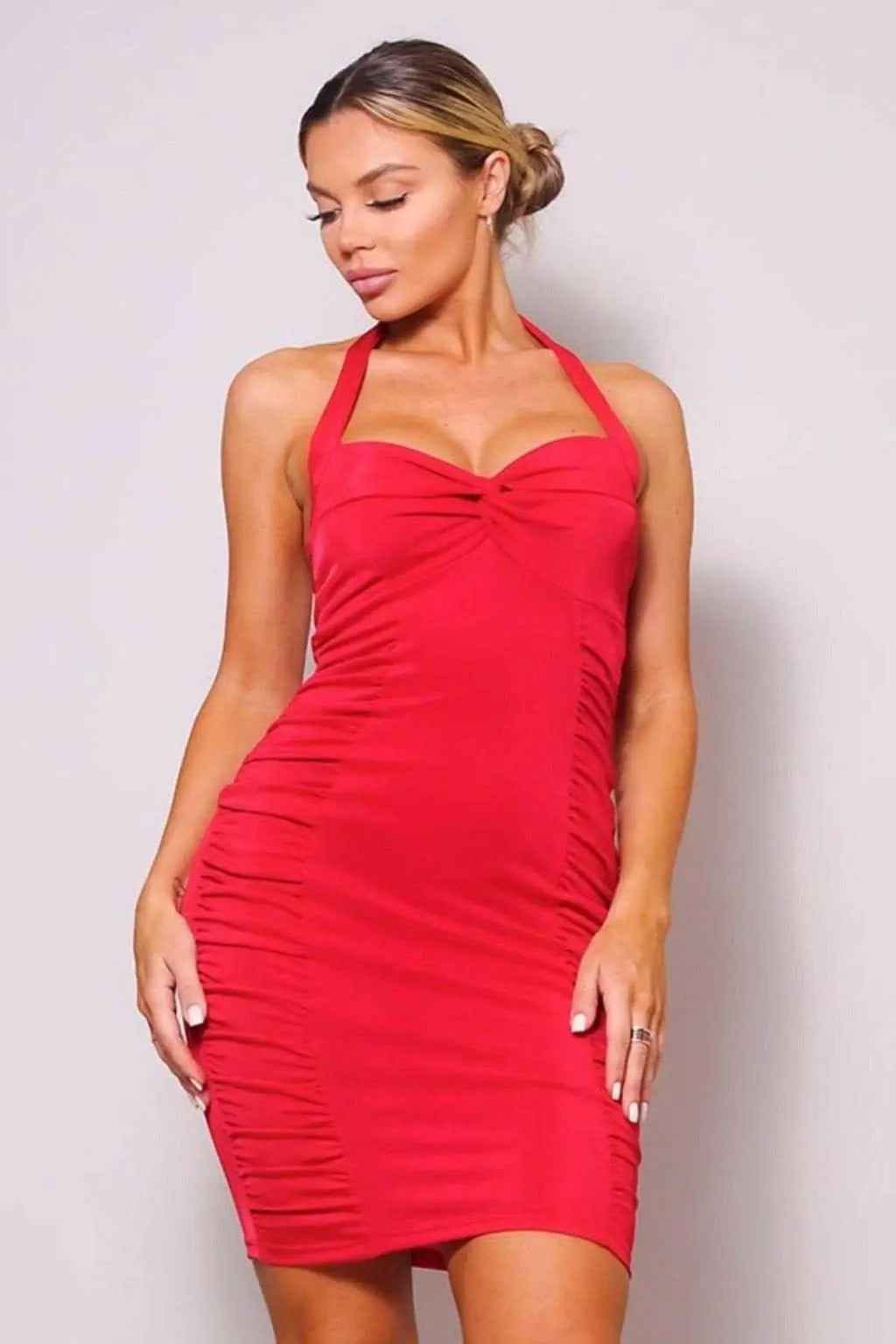 Halter mini dress close detail - Epicplacess