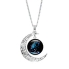 Crescent necklace close detail - Epicplacess