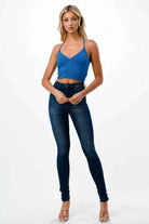 Halter crop top close detail - Epicplacess