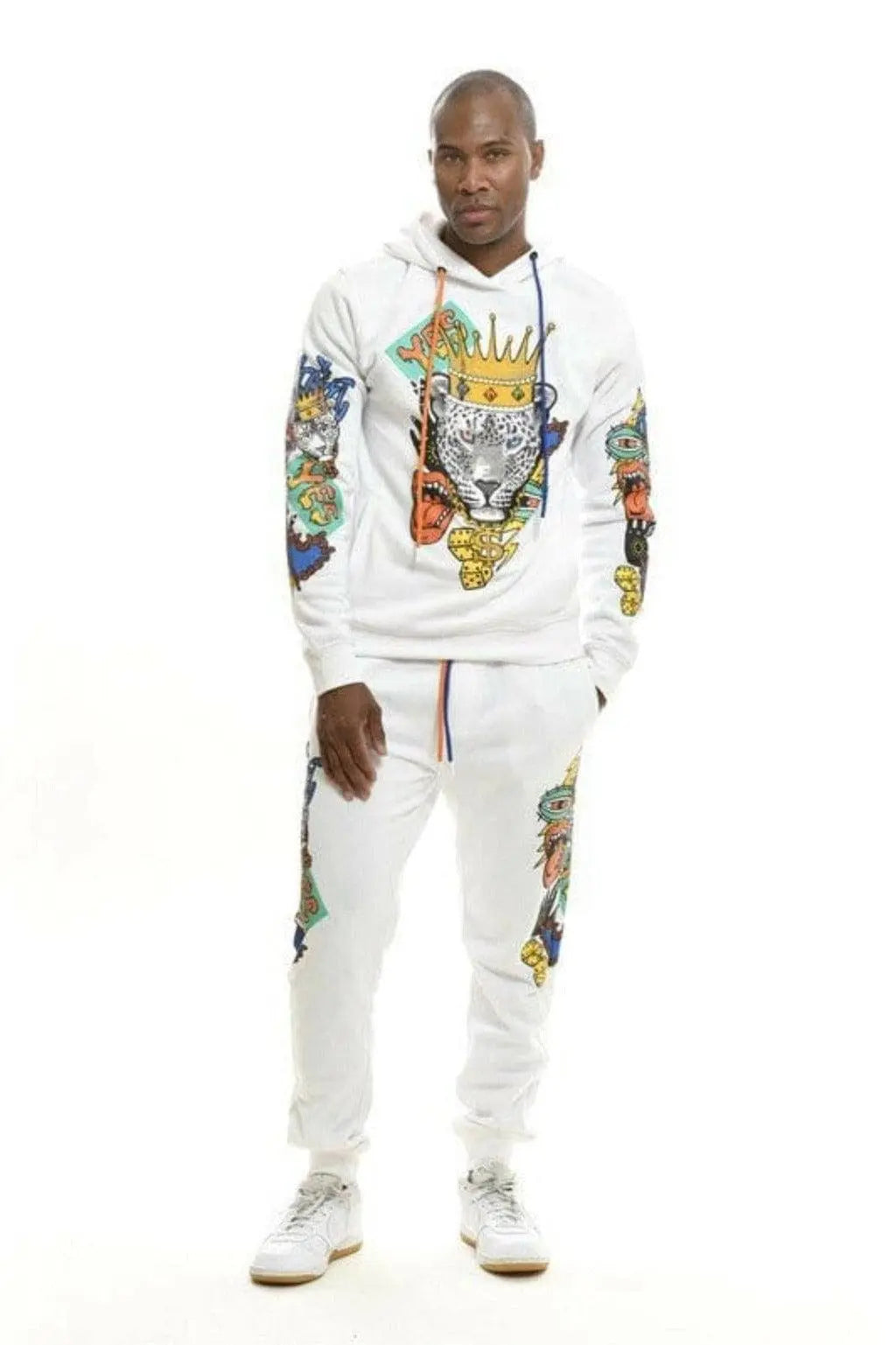 Crown tracksuit detail - Epicplacess