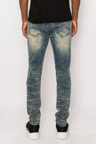 Flare jeans front view - Epicplacess