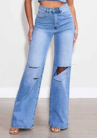 Wide-leg ripped jeans front view - Epicplacess