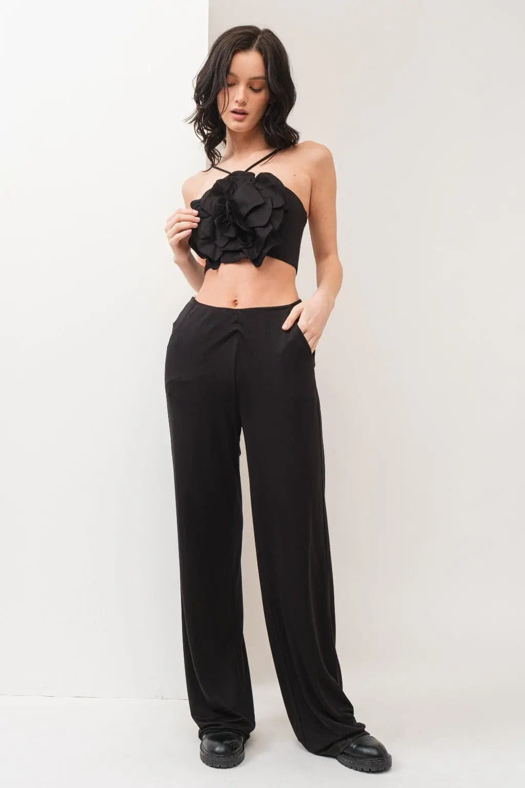 Wide-leg jumpsuit back view - Epicplacess