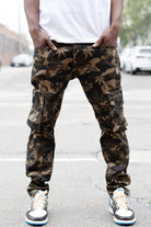 Camo cargo pants - Epicplacess