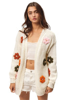 Flower cardigan detail - Epicplacess