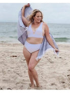 White swimsuit detail - Epicplacess