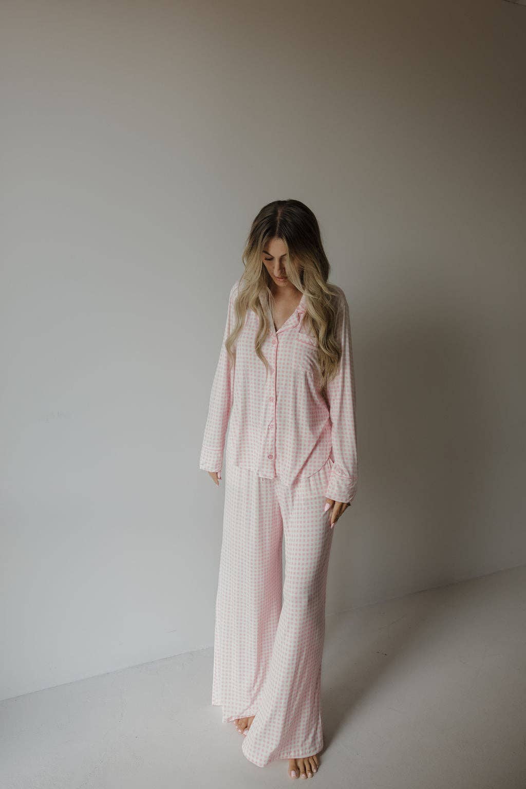 Women's pink gingham bamboo button-up pajama set – view 3