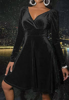 Women's red v-neck long sleeve dress for the holidays - view 3