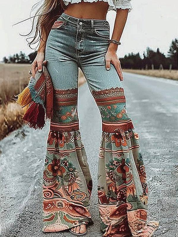 Women's blue floral print high-waisted flare jeans – detail view