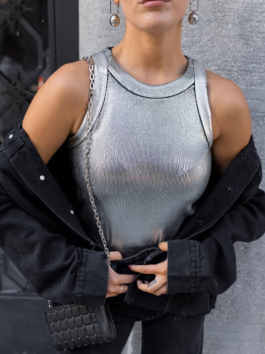 Women's silver metallic crewneck sleeveless tank top - photo 3